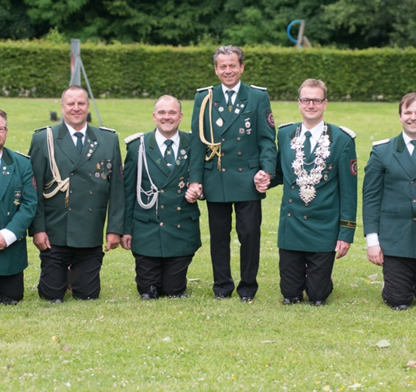 Gruppenfoto-Thronherren