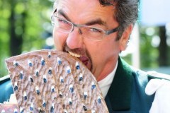 Joerg_Kramer_Fluegel_Hoch_GAL