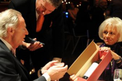 387781S-6a08cd177f4db2a6709b9b16f6f65499