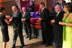 387796S-7dfdf4263df77670b7668ab25304c9e8